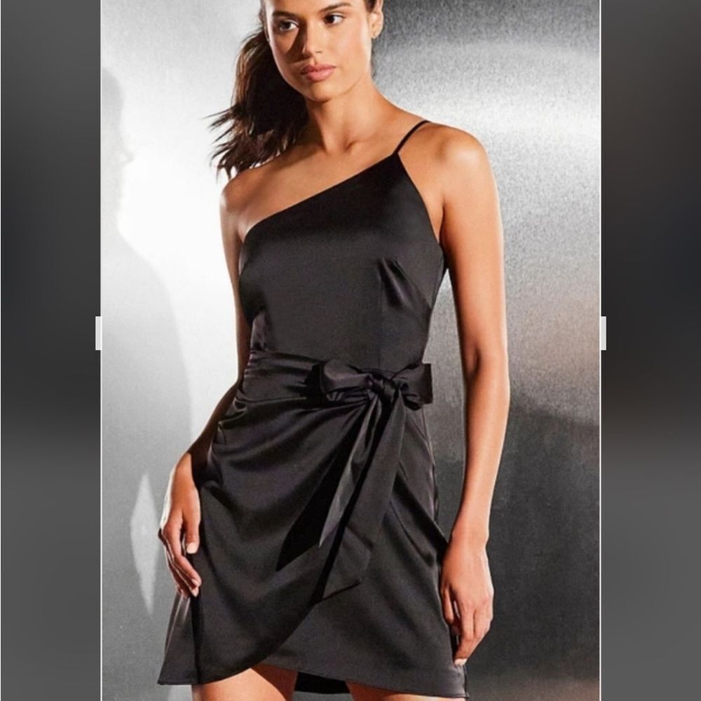 NWTGianni Bini Black Asymmetrical Spaghetti Strap Tie Waist Mini Dress Size 0/XS